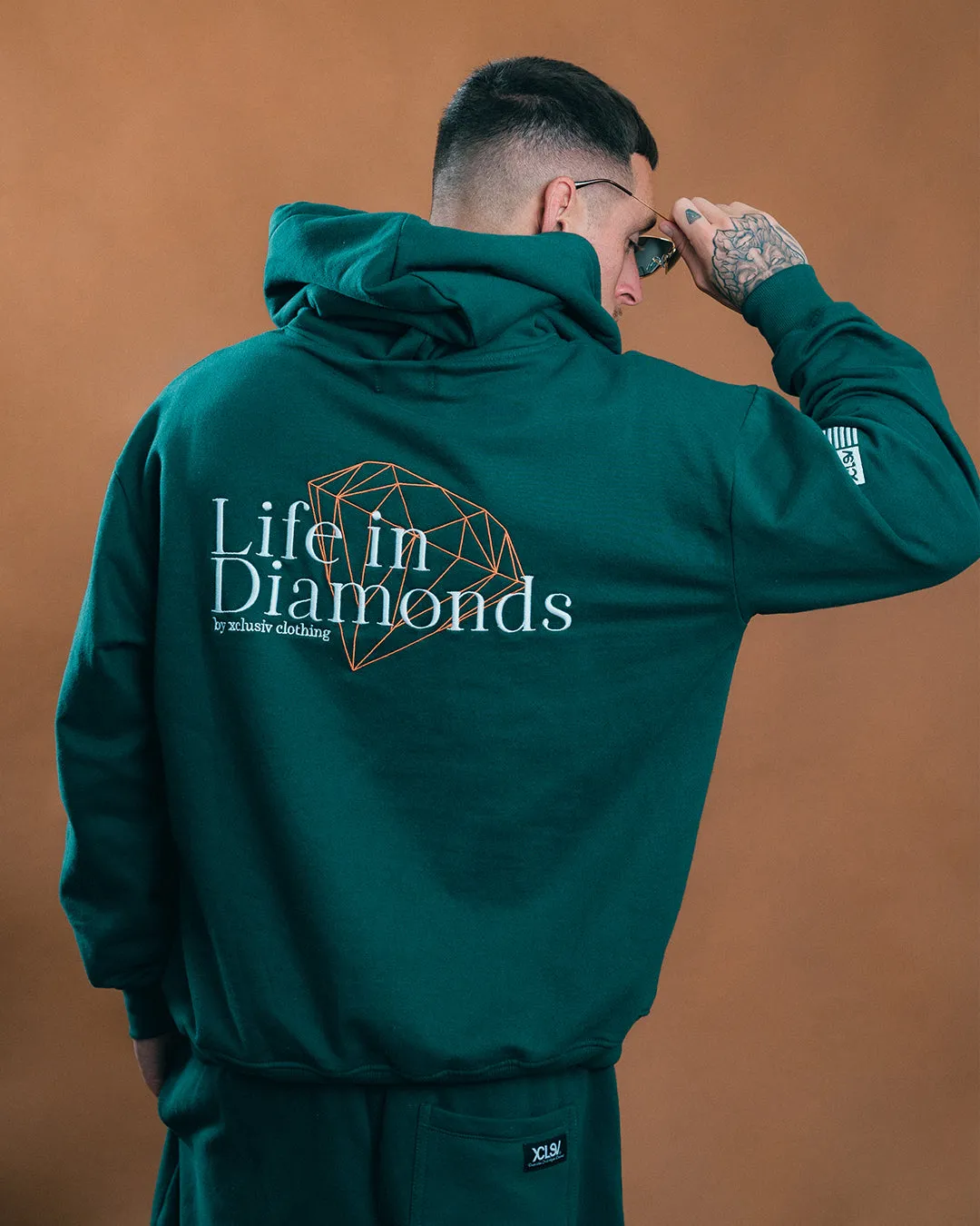 XCLUSIV LIFE IN DIAMONDS SWEATSHIRT